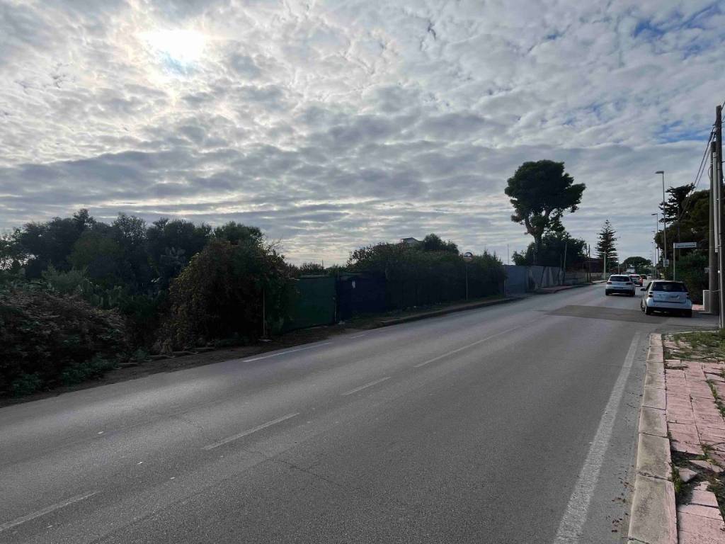 Terreno a Taranto in Via Vizzarro - Foto 2