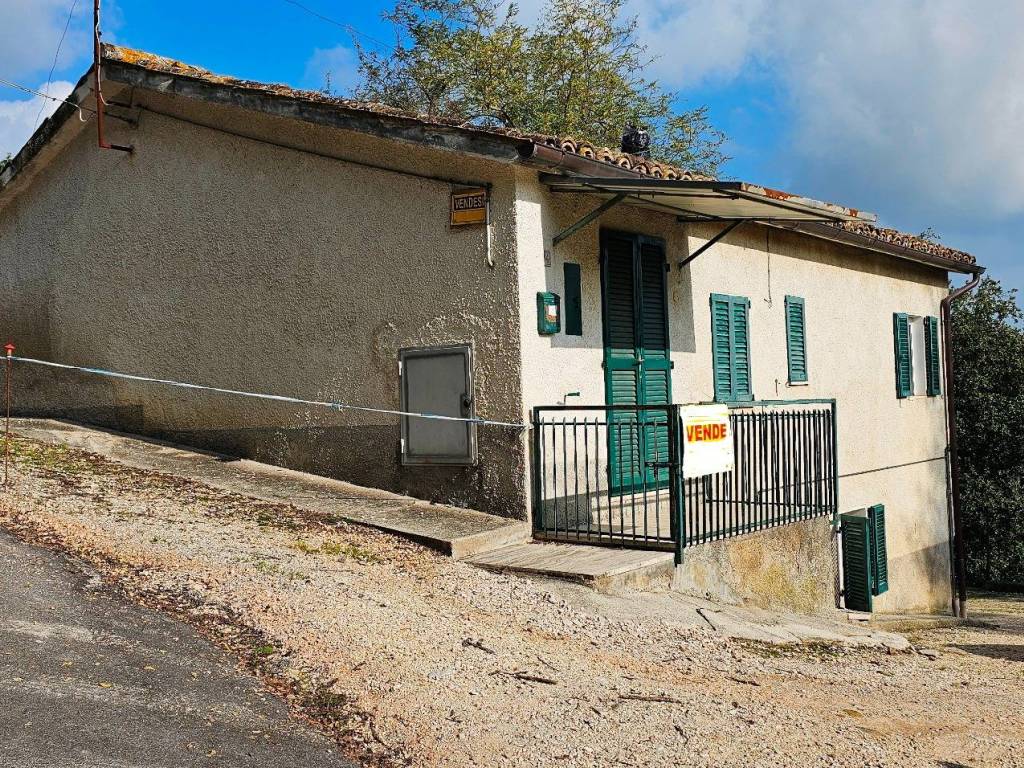 Casa indipendente a San severino marche in Località Gagliannuovo - Foto 3