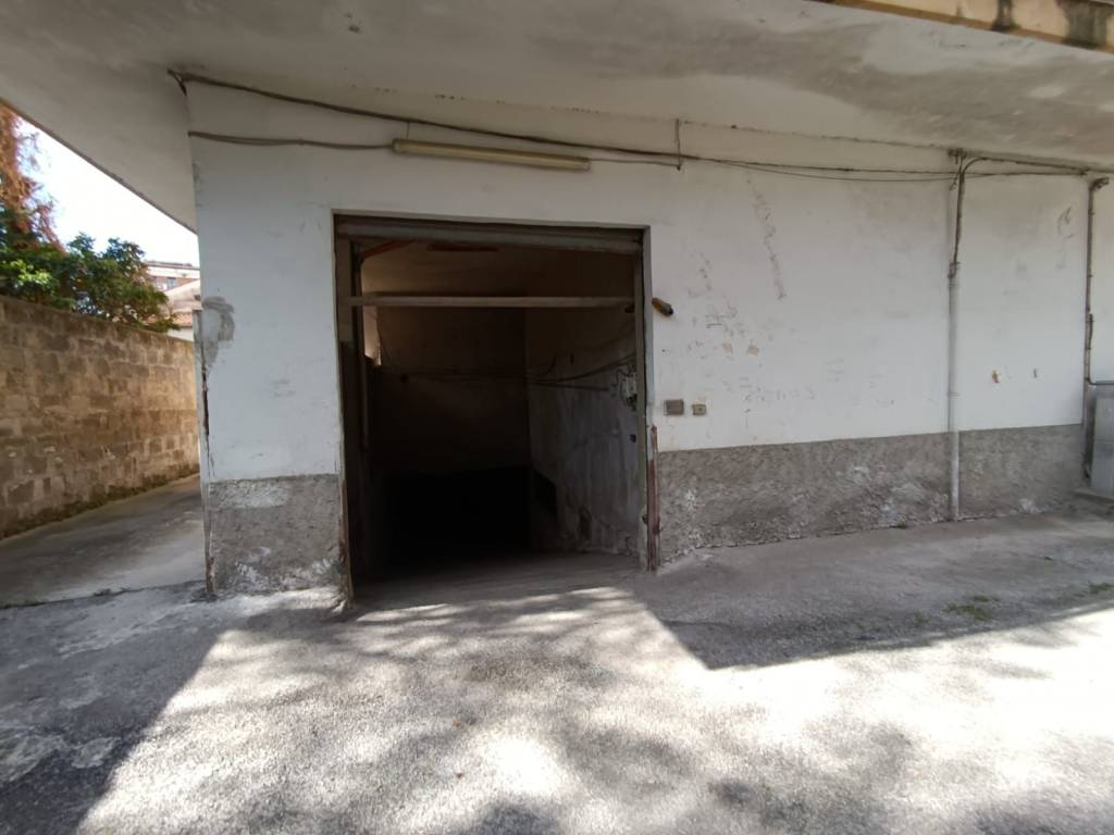 Box / garage a Pontecagnano faiano in Via San Francesco, 22 - Foto 2