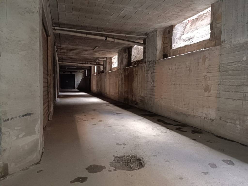 Box / garage a Pontecagnano faiano in Via San Francesco, 22 - Foto 3