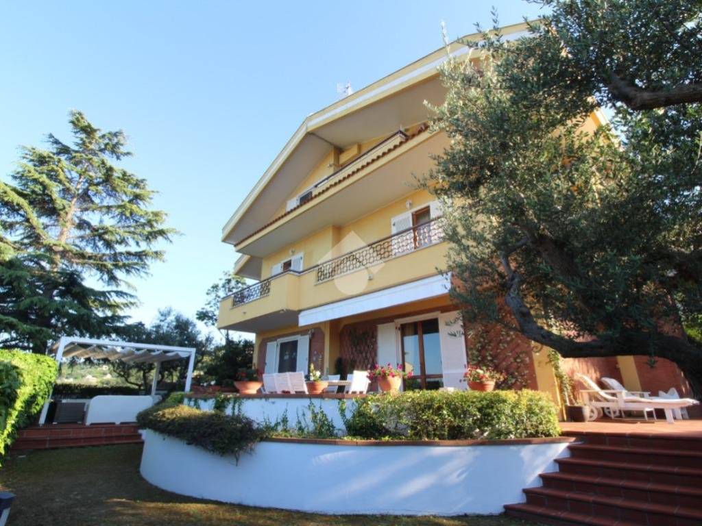 Villa a Pescara in Via Peschiera, 23 - Foto 2