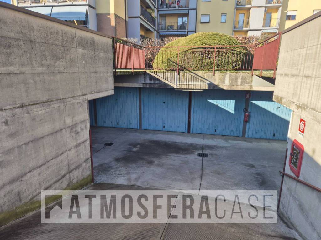 Box / garage a Bergamo in Via Tolstoj, 16 - Foto 4