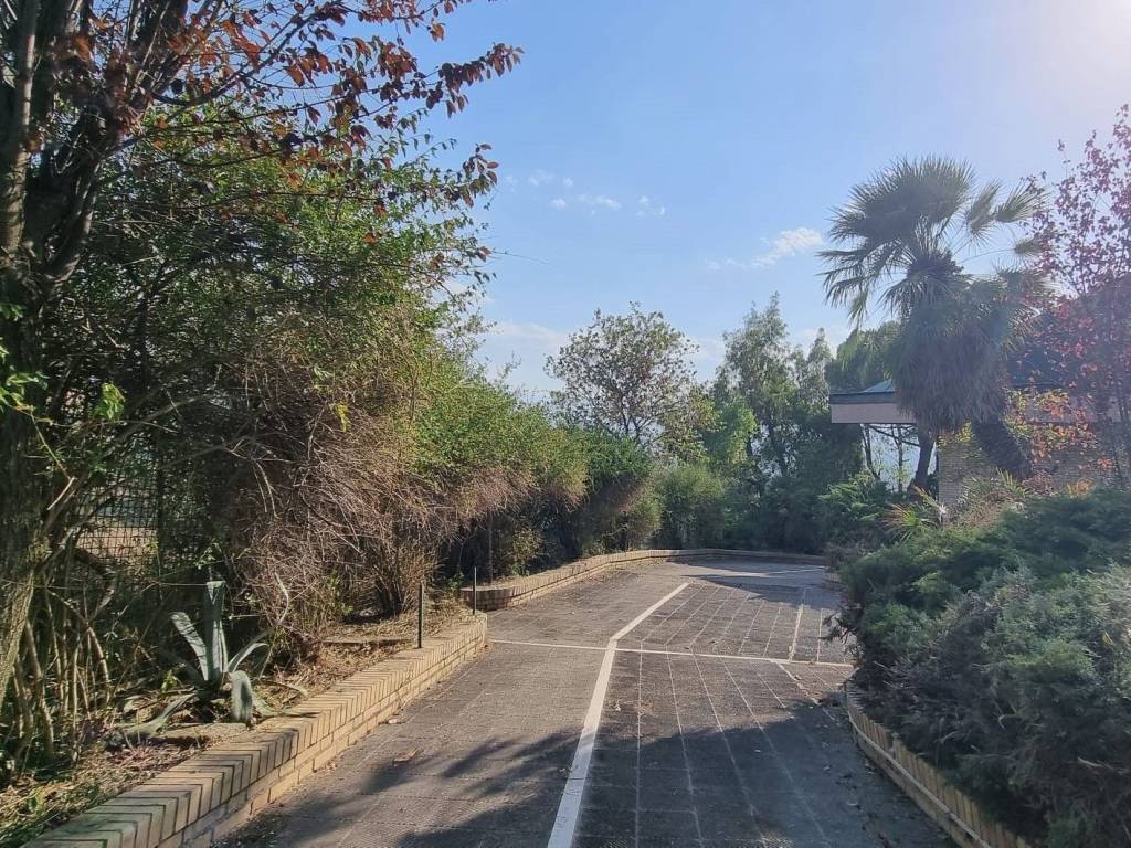Villa a Chieti in Strada Provinciale Madonna della Vittoria - Foto 2