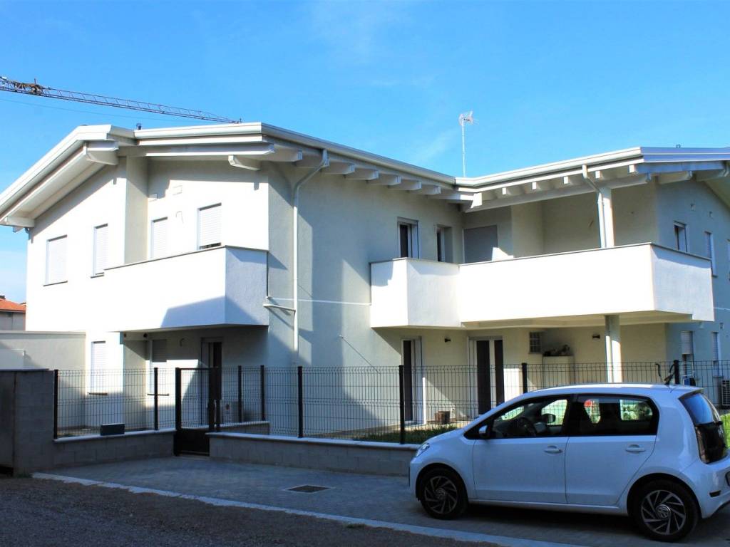 Attico / mansarda a Uboldo in via Madonini, 28 - Foto 2