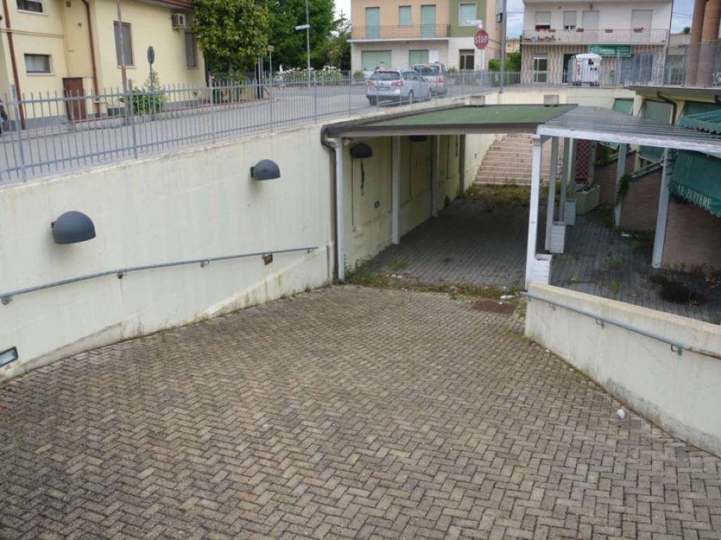 Immobile a Montecosaro in via Via Roma 65-67 - Foto 2