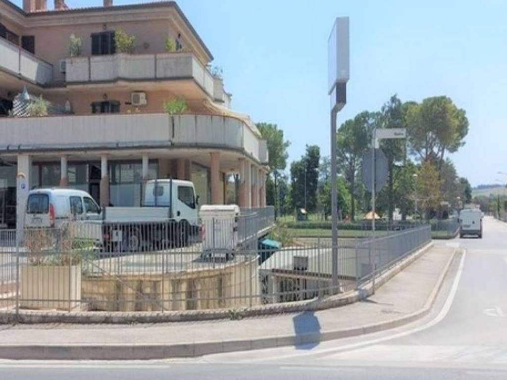 Immobile a Montecosaro in via Via Roma 65-67 - Foto 3