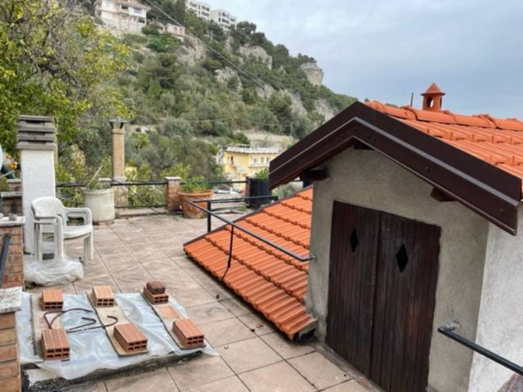 Villa a Ventimiglia in Via della Pace, 30 - Foto 5