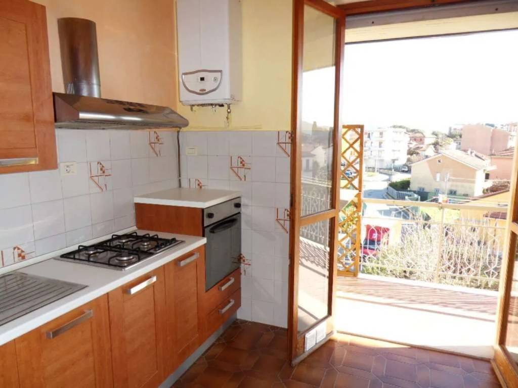 Appartamento a Sarzana in Via Cisa Interna - Foto 3