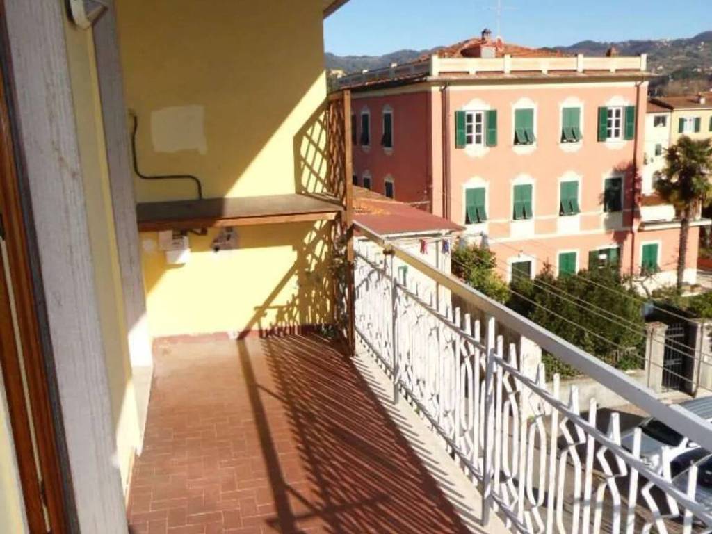 Appartamento a Sarzana in Via Cisa Interna - Foto 5