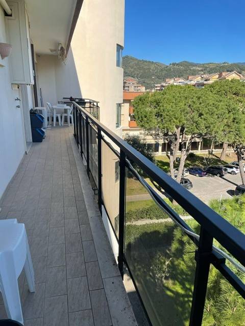 Attico / mansarda a Ventimiglia in Lungomare Varaldo s.n.c - Foto 3