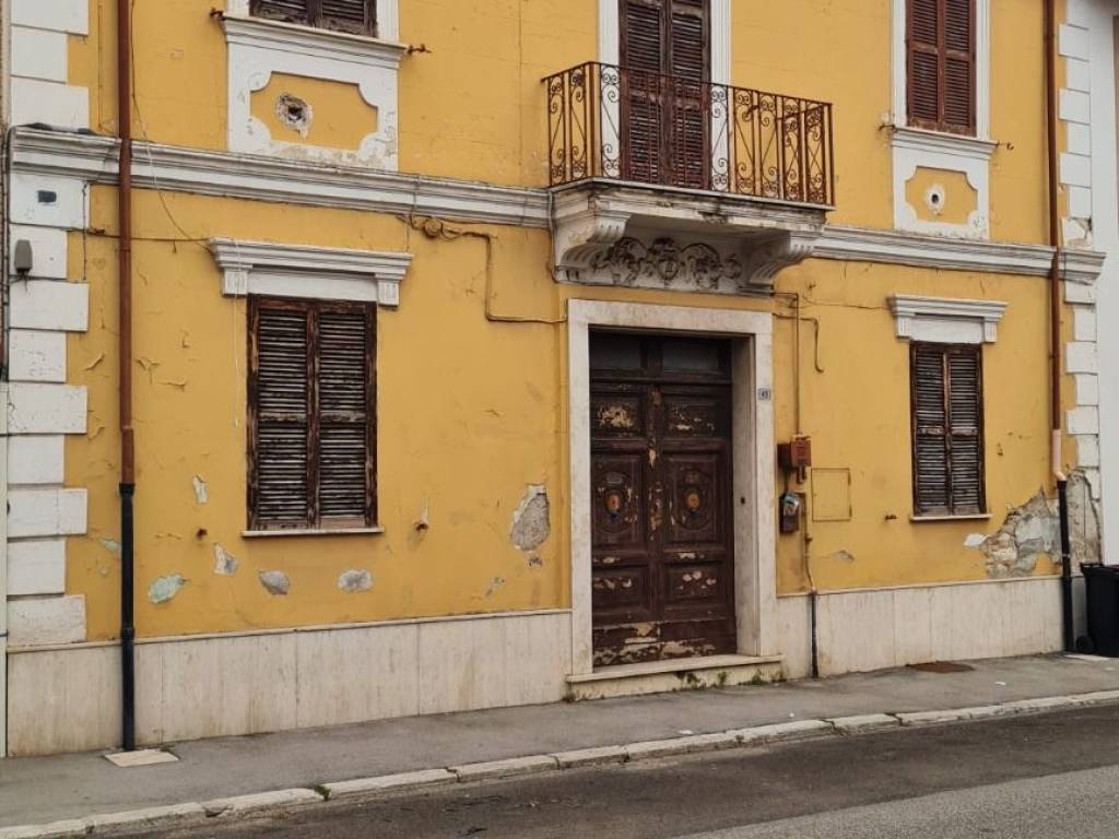 Casa indipendente a Avezzano in Piazza Camillo Benso di Cavour - Foto 3