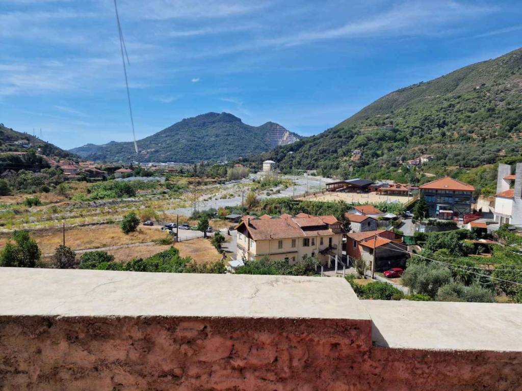 Villa a Ventimiglia in Frazione Varase s.n.c - Foto 2