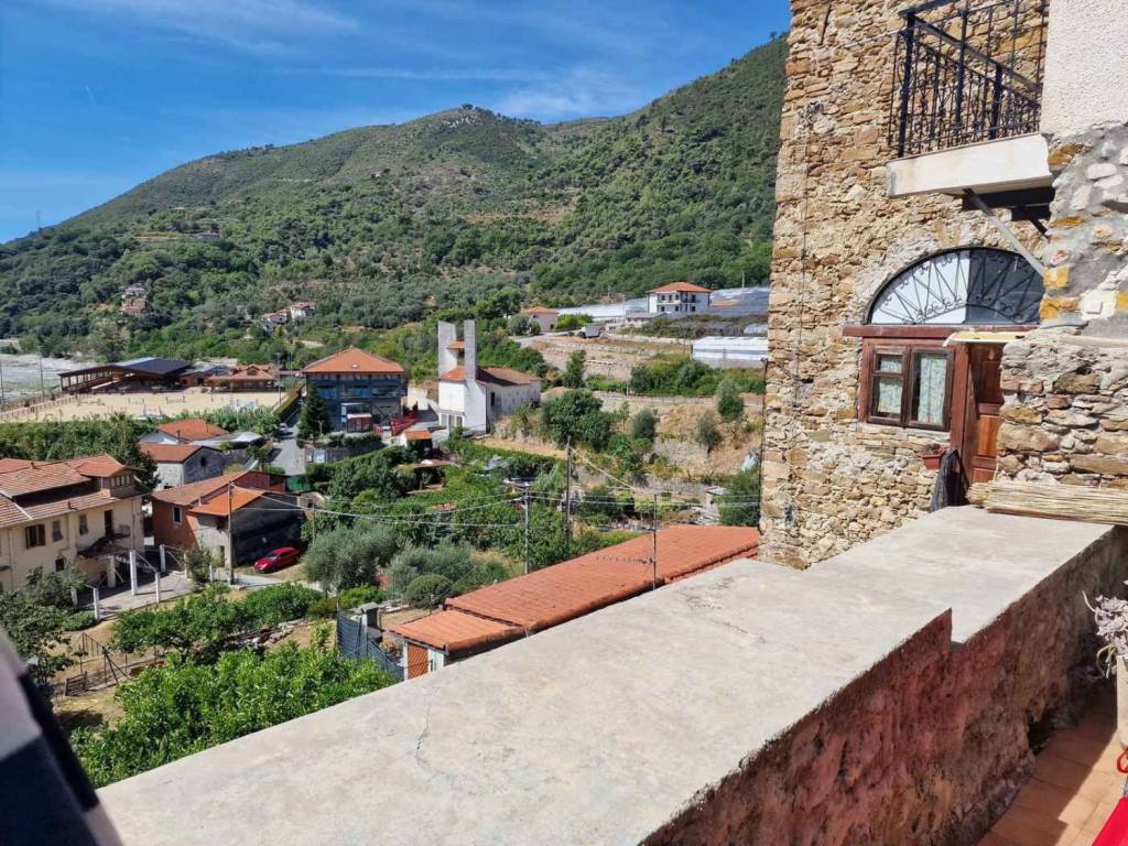 Villa a Ventimiglia in Frazione Varase s.n.c - Foto 3