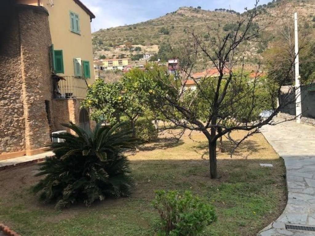 Villa a Ventimiglia in Via Asse s.n.c - Foto 4