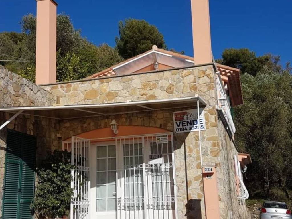 Villa a Ventimiglia in SEALZA s.n.c - Foto 5