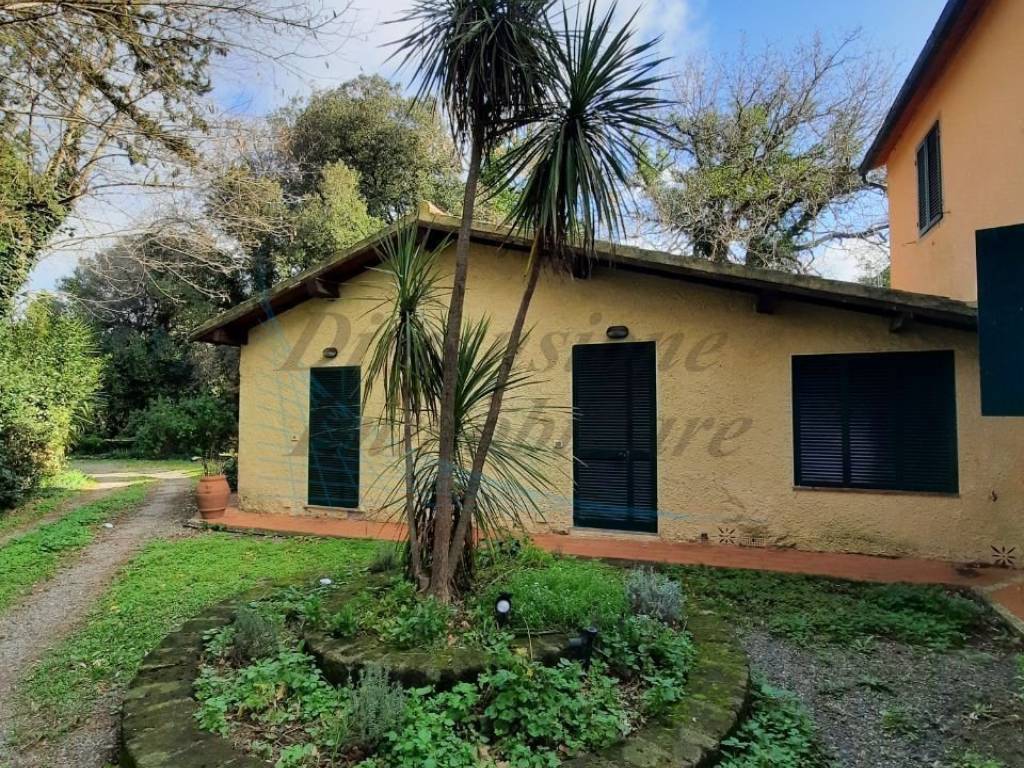 Villa a Bibbona in Via Sandro Pertini - Foto 4