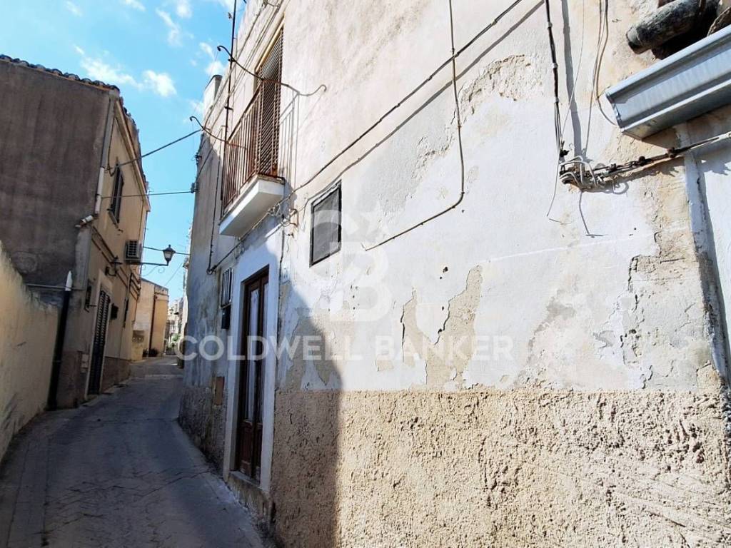 Casa indipendente a Modica in Via Santa Chiara - Foto 4