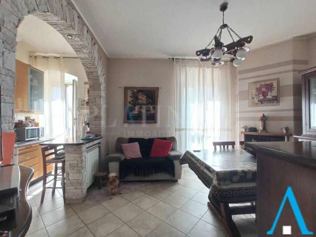 Appartamento a San giovanni rotondo in Via Avvocato Michele Longo, 27 - Foto 3