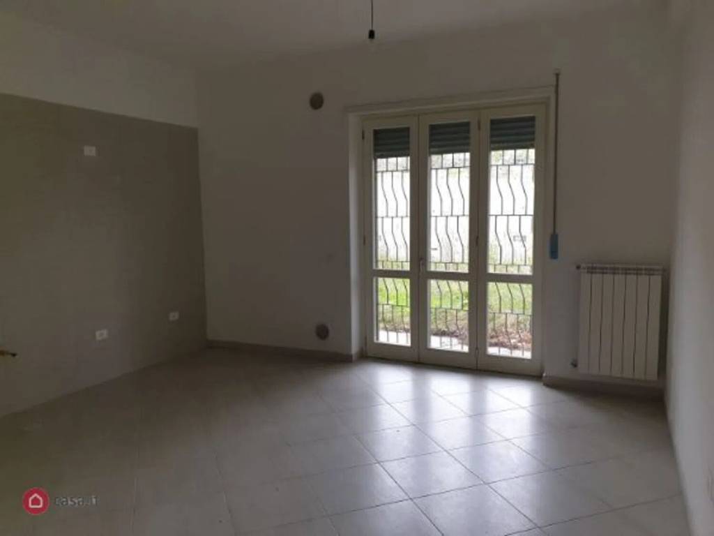 Appartamento a Salerno in Via Monticelli Di Fuorni S.N.C. - Foto 5