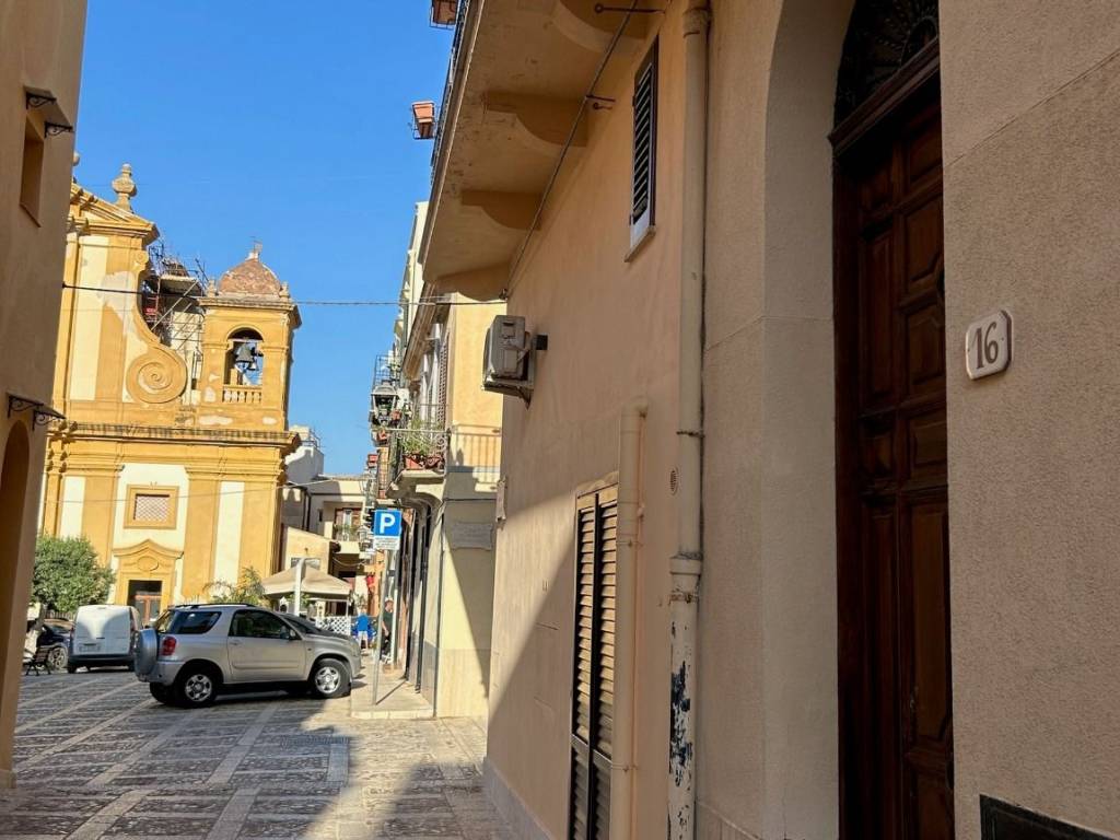 Casa indipendente a Castellammare del golfo in Piazza Madrice - Foto 5