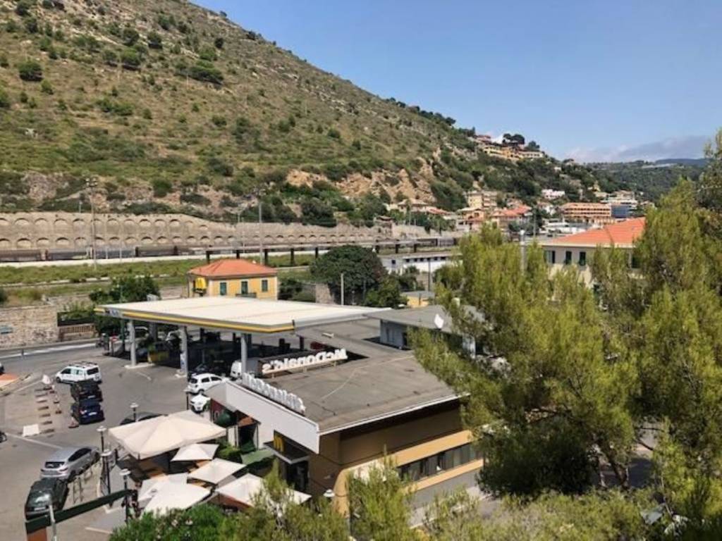 Appartamento a Ventimiglia in Via Cornelio Tacito s.n.c - Foto 4