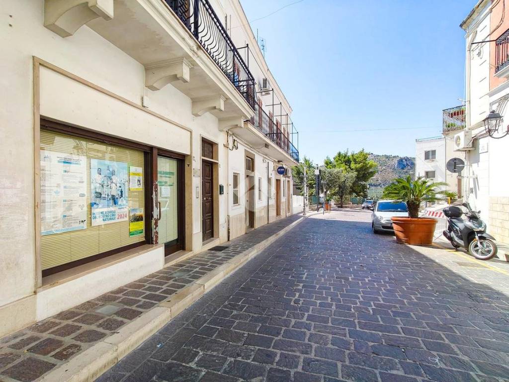 Immobile a Mattinata in Ufficio corso Matino, 12 - Foto 4