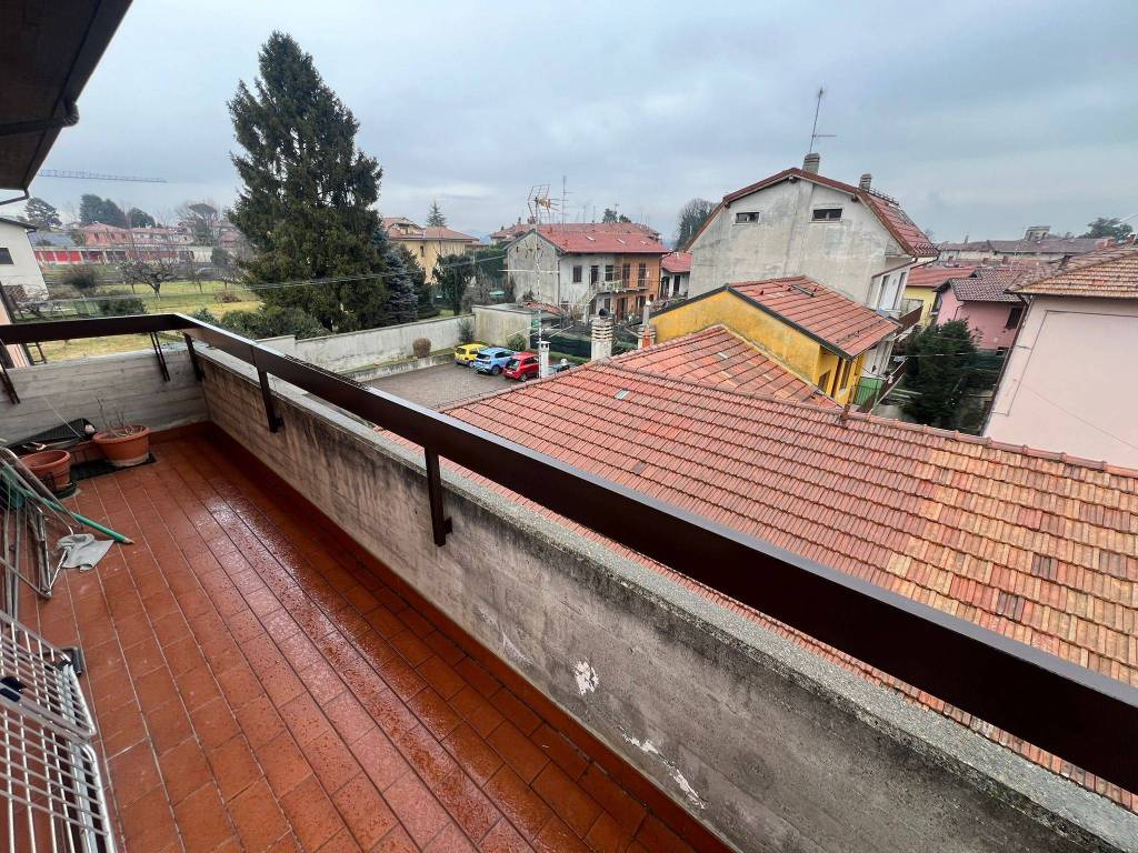 Appartamento a Albizzate in Via Giuseppe Garibaldi, 4 - Foto 2