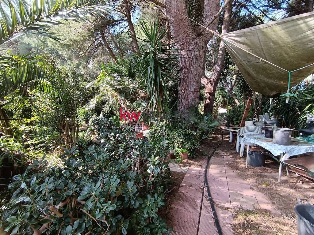Casa indipendente a Brindisi in Strada per Lobia - Foto 5