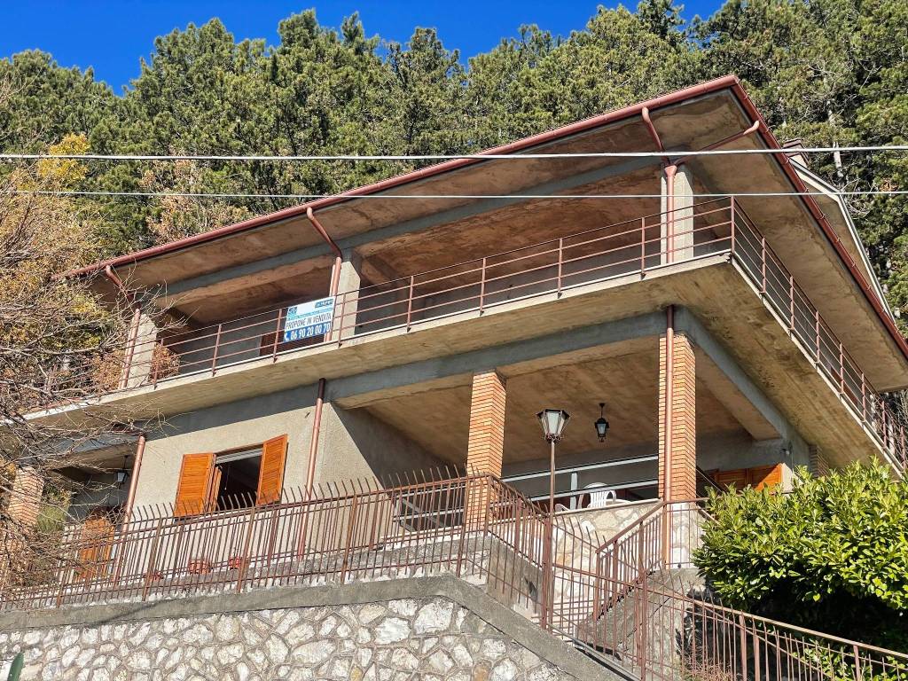 Villa a Poggio bustone in Via della Casetta - Foto 2