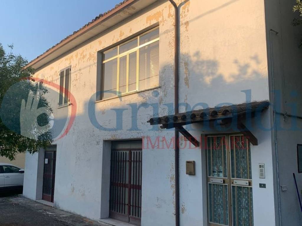 Casa indipendente a Bevagna in via capro , 5 - Foto 2
