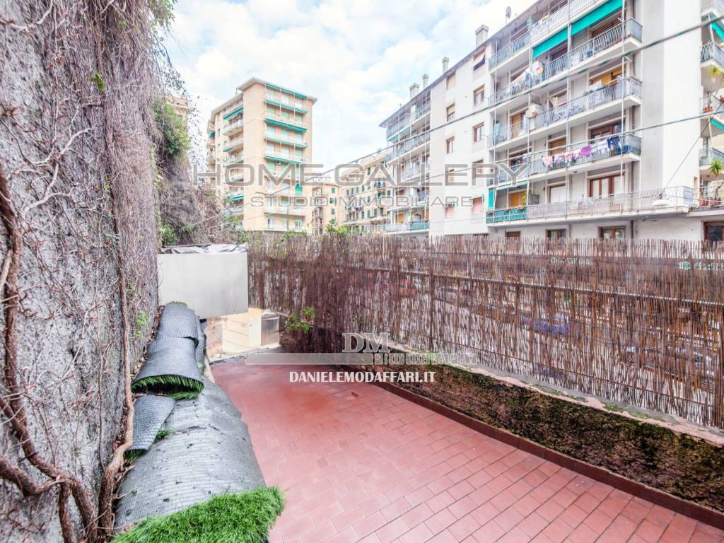 Appartamento a Genova in Largo Augusto Merlo - Foto 1