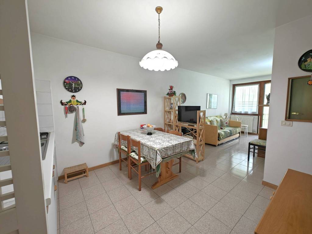 Appartamento a Chiesa in valmalenco in Via Nicolò Rusca, 41 - Foto 2