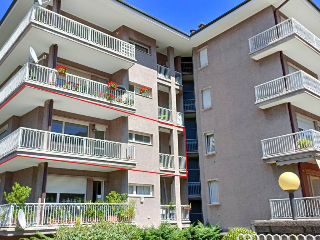 Appartamento a Stresa in Via Giosuè Carducci, 44 - Foto 2
