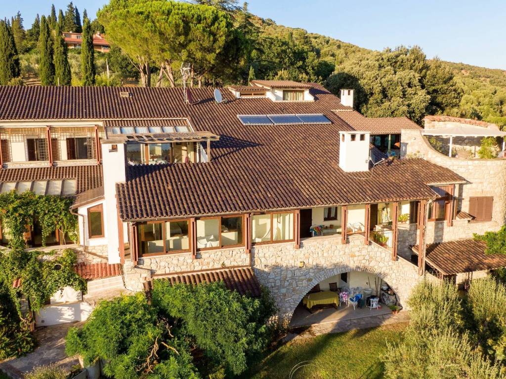 Villa a Passignano sul trasimeno in Via San Donato, 23 - Foto 4