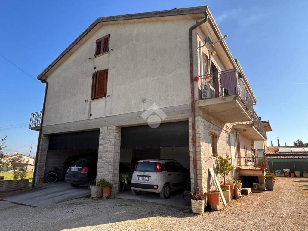Casa indipendente a Bettona in Via Taglioni, 210 - Foto 2