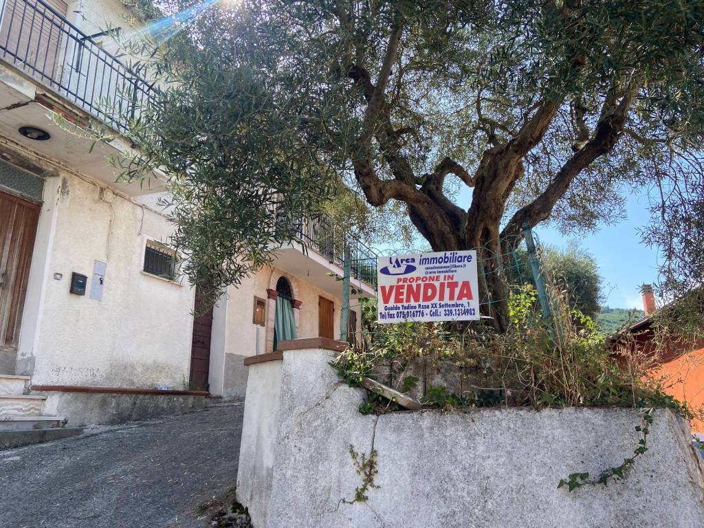 Villa a Gualdo tadino in Frazione Rigali, 81 - Foto 5
