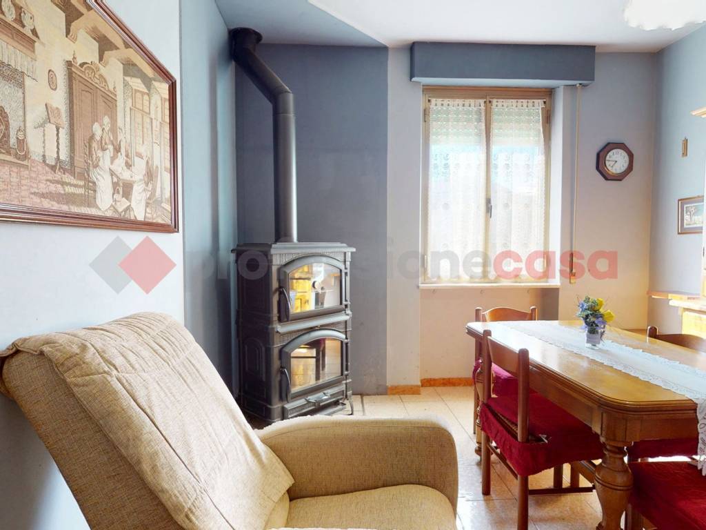 Appartamento a Piazza al serchio in via comunale , 17 - Foto 2