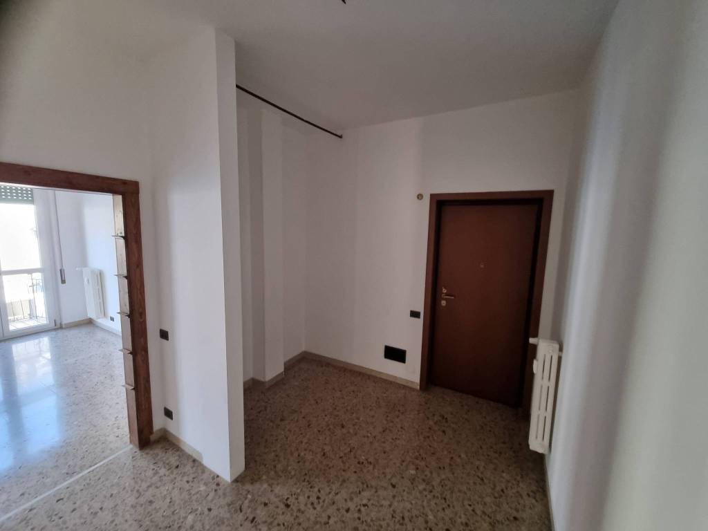Appartamento a Novara in Via Monte Nero, 4 - Foto 3