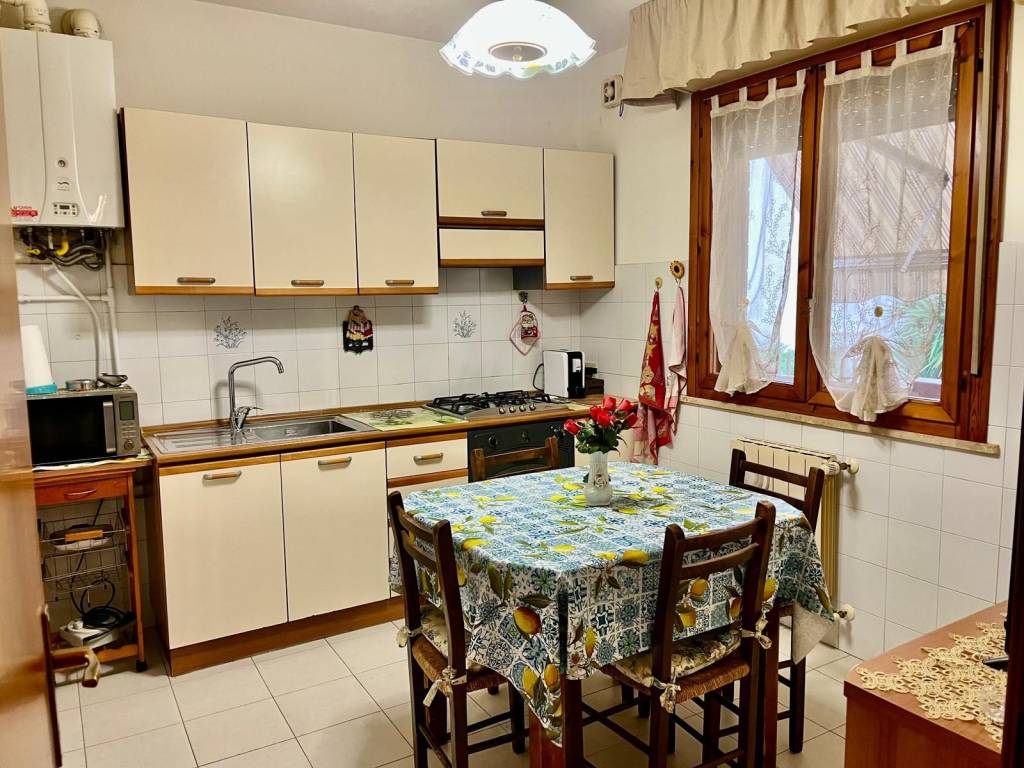 Appartamento a Piombino in Via 2 Giugno, 6 - Foto 4