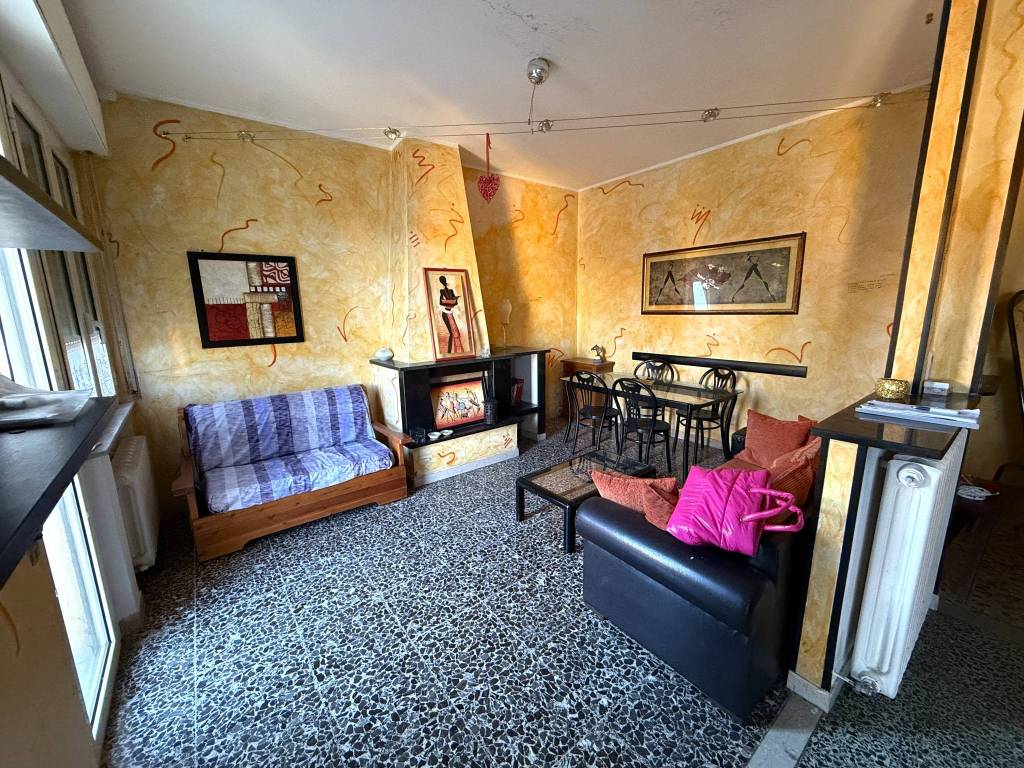 Appartamento a Castiglione del lago in Via Marzabotto - Foto 2