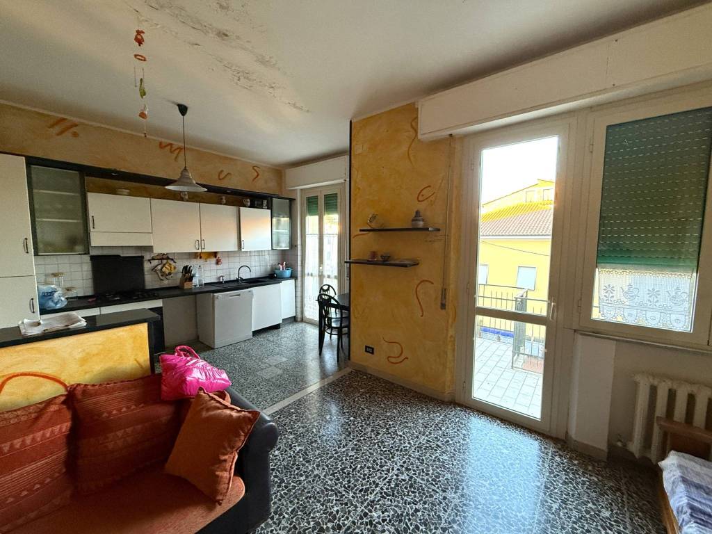 Appartamento a Castiglione del lago in Via Marzabotto - Foto 5