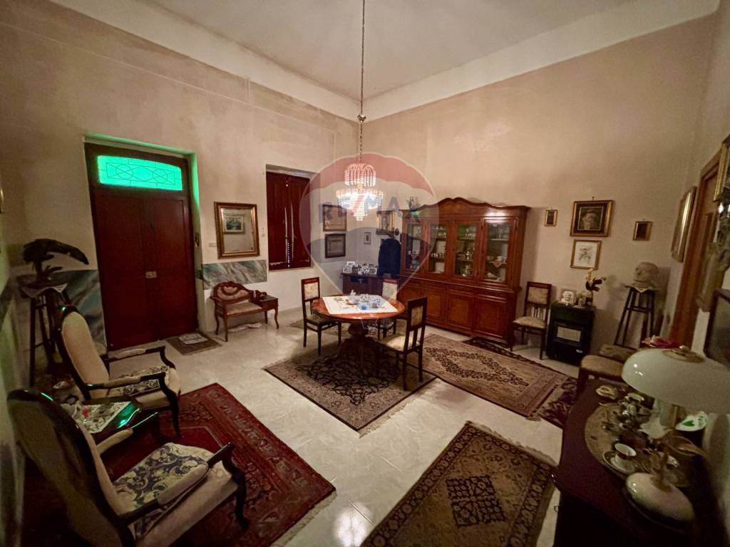 Casa indipendente a San pietro vernotico in Via Regina Elena, 55 - Foto 3