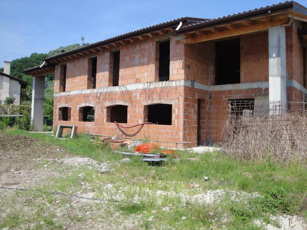 Villa a Bassano del grappa in Viale Asiago - Foto 4
