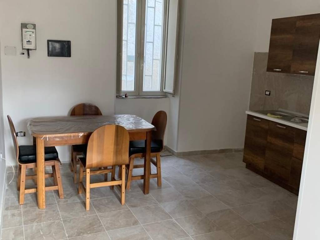 Appartamento a Caserta in Via Parrocchia di Piedimonte di Casolla - Foto 4