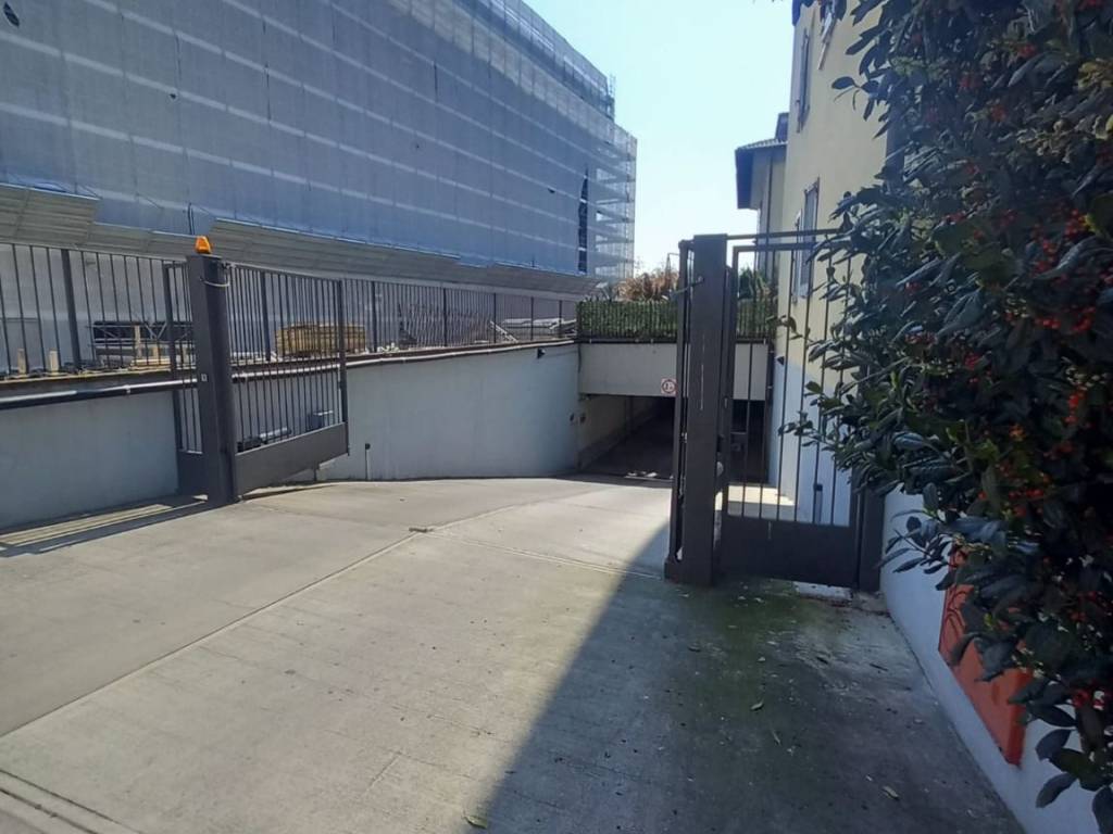 Box / garage a Milano in Via Egidio Folli, 8 - Foto 1