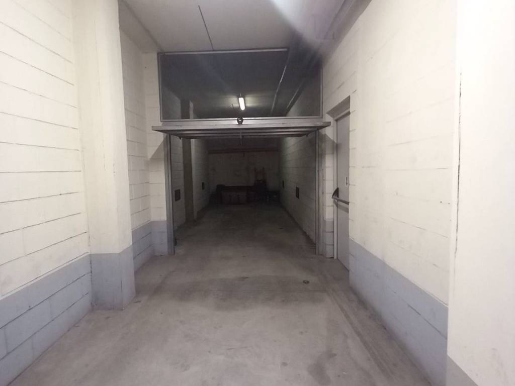 Box / garage a Milano in Via Egidio Folli, 8 - Foto 4