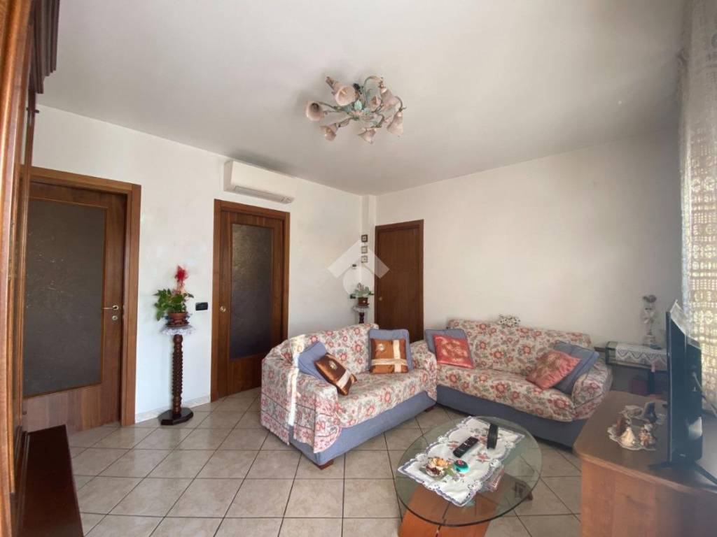 Appartamento a Isola della scala - Foto 2