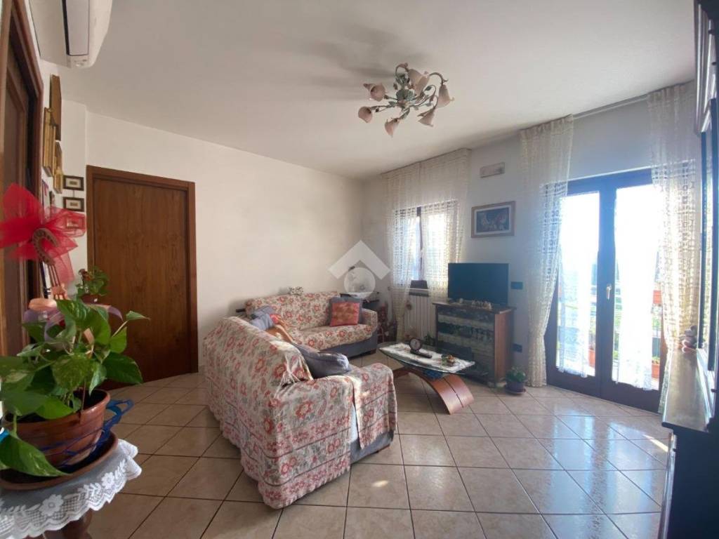 Appartamento a Isola della scala - Foto 3