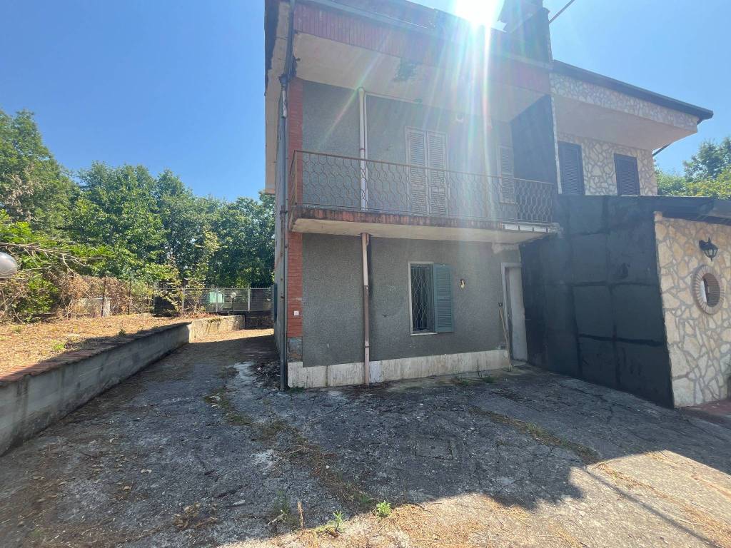 Villa a Alatri in Via per Trivigliano, 23 - Foto 2
