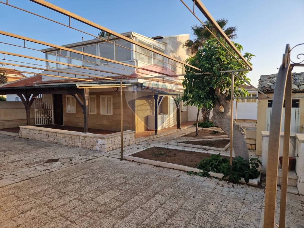 Casa indipendente a Ragusa in via randello, 59 - Foto 2